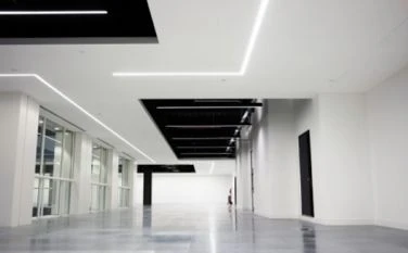 Compreendendo a iluminação linear sem acabamento para tetos modernos